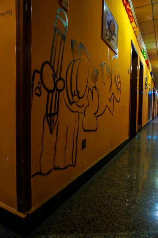 Dengba Hostel Chengdu Branch Zewnętrze zdjęcie
