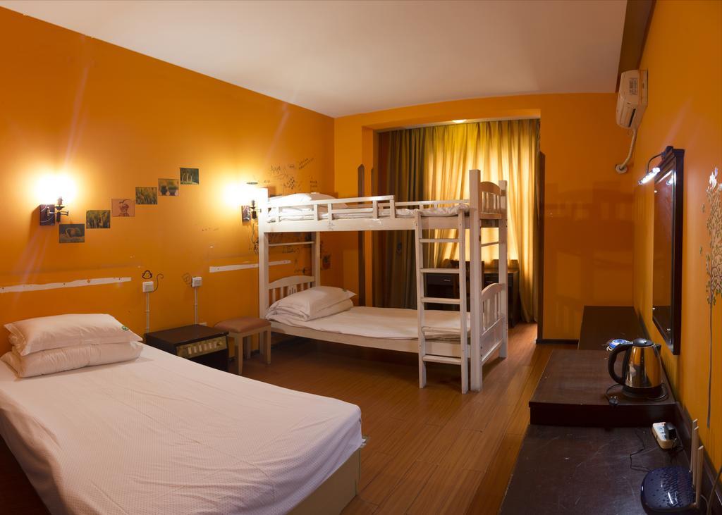 Dengba Hostel Chengdu Branch Zewnętrze zdjęcie